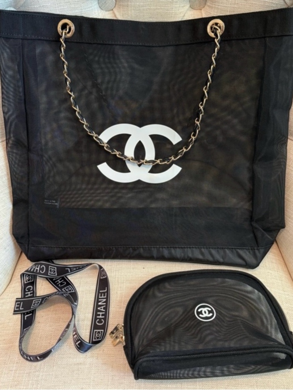 Chanel Tote Bag with Cosmetic Pouch
NEW - GWP